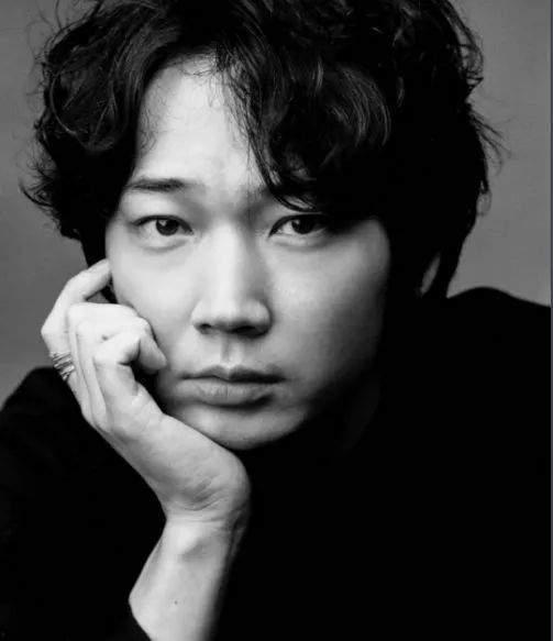 业内人爆料娱乐圈博主,揭秘明星幕后真相! 第1张 业内人爆料娱乐圈博主,揭秘明星幕后真相! 第1张